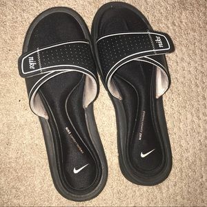 Nike slides